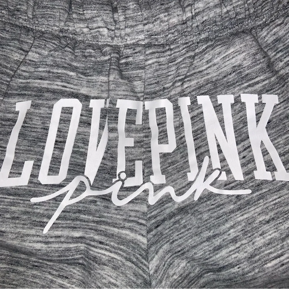 VICTORIA SECRET PINK VARSITY SHORTS XSMALL - Picture 3 of 7